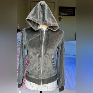 Banana Republic velour olive green hoodie  with zipper pockets in size M
